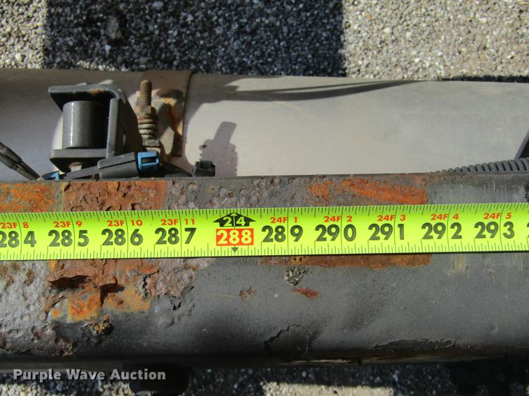 image for item DE5856 2002 Sterling LT8500 truck cab and chassis