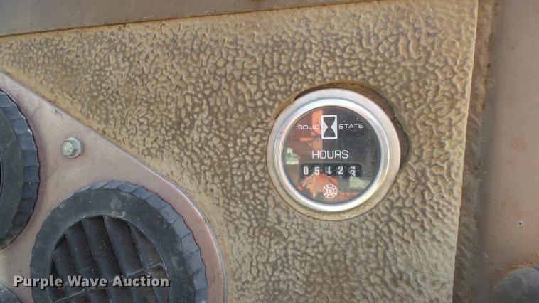 image for item DE7268 Champion 710A motor grader