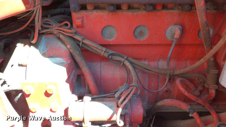 image for item DE7268 Champion 710A motor grader