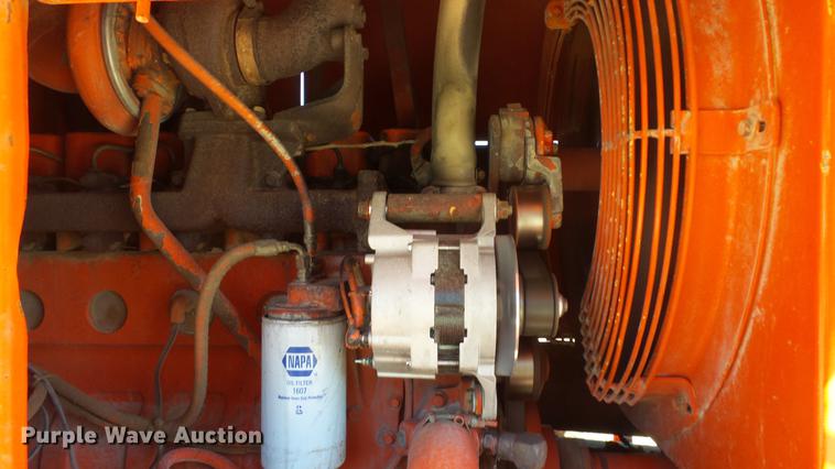 image for item DE7268 Champion 710A motor grader