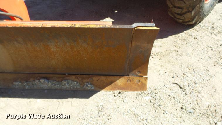 image for item DE7268 Champion 710A motor grader