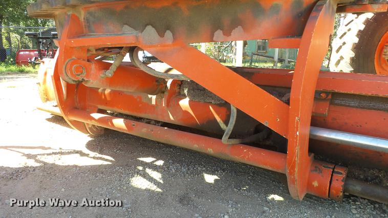 image for item DE7268 Champion 710A motor grader