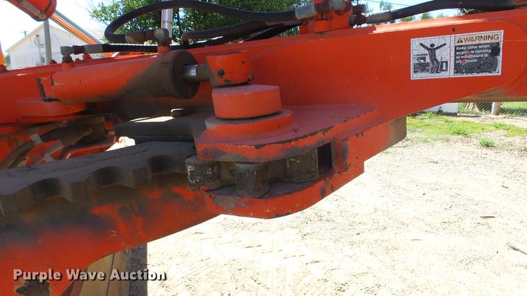 image for item DE7268 Champion 710A motor grader