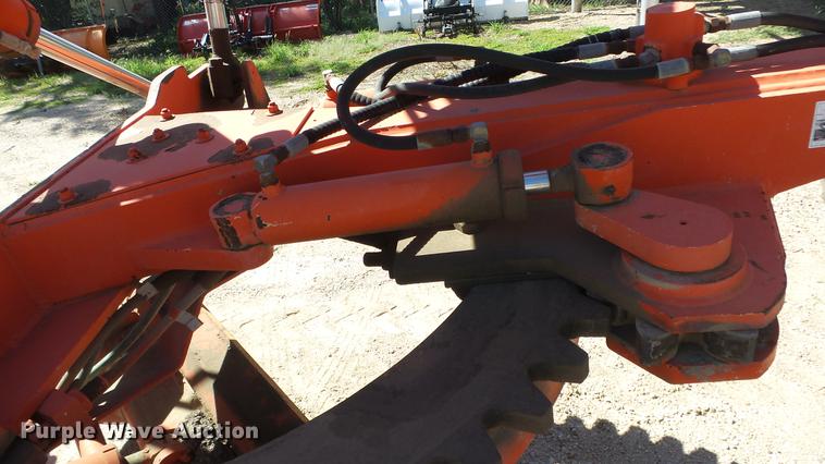 image for item DE7268 Champion 710A motor grader