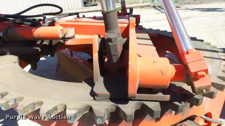 image for item DE7268 Champion 710A motor grader