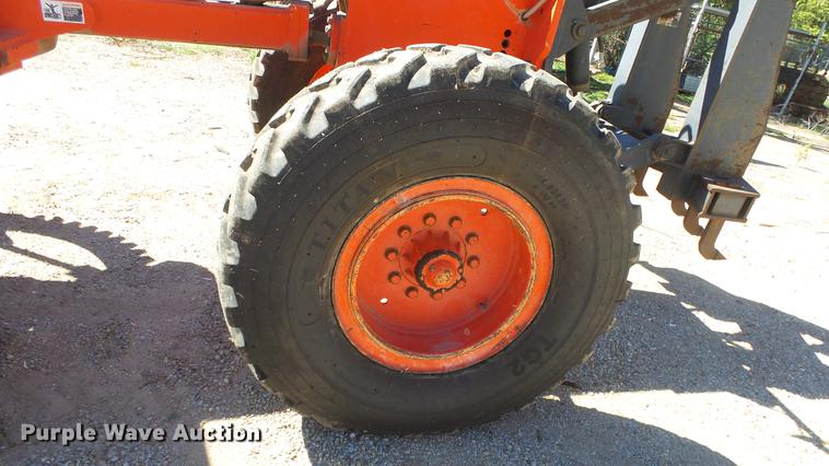 image for item DE7268 Champion 710A motor grader