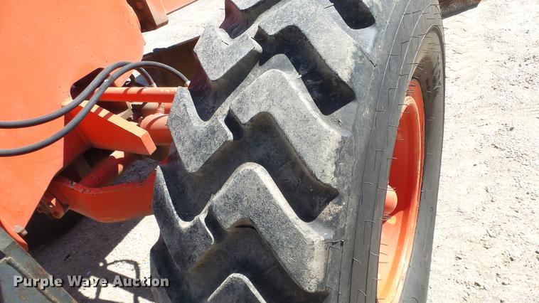 image for item DE7268 Champion 710A motor grader