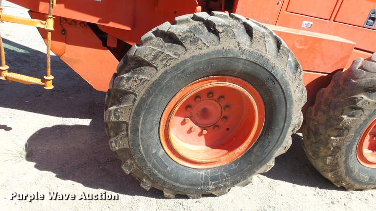 image for item DE7268 Champion 710A motor grader