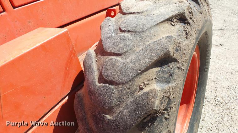 image for item DE7268 Champion 710A motor grader