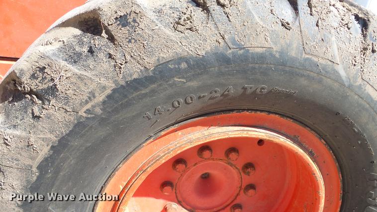 image for item DE7268 Champion 710A motor grader