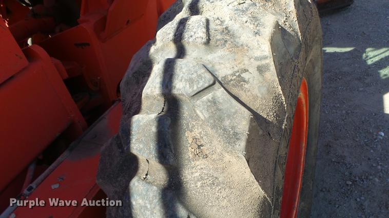 image for item DE7268 Champion 710A motor grader