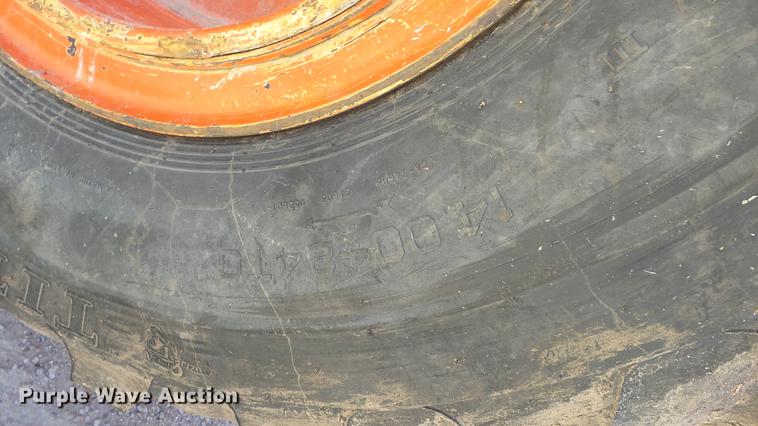 image for item DE7268 Champion 710A motor grader