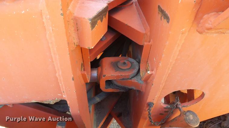 image for item DE7268 Champion 710A motor grader