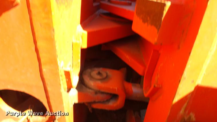 image for item DE7268 Champion 710A motor grader