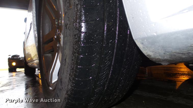 image for item DE7286 2005 Dodge Magnum