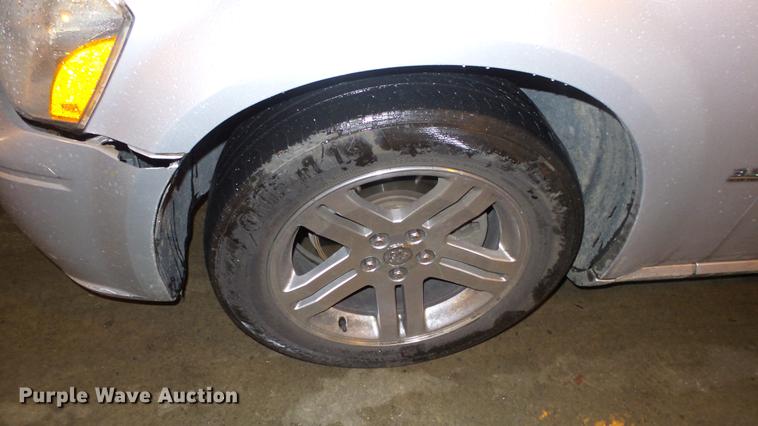 image for item DE7286 2005 Dodge Magnum