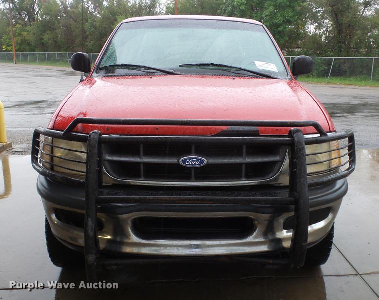 image for item DE7287 1997 Ford F150 SuperCab pickup truck