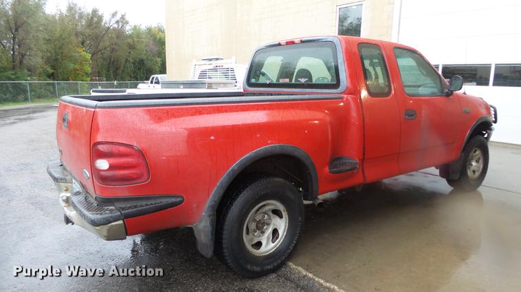 image for item DE7287 1997 Ford F150 SuperCab pickup truck