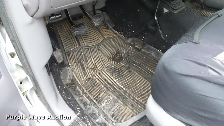 image for item DE7289 1995 Ford F150 pickup truck