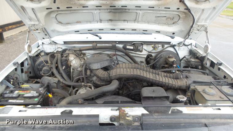 image for item DE7289 1995 Ford F150 pickup truck