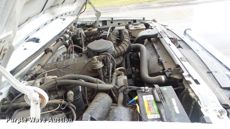 image for item DE7289 1995 Ford F150 pickup truck