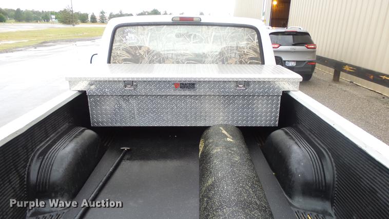 image for item DE7289 1995 Ford F150 pickup truck