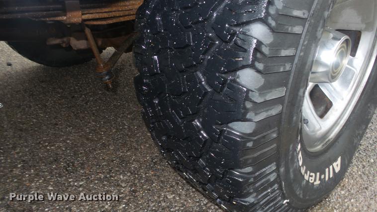 image for item DE7289 1995 Ford F150 pickup truck