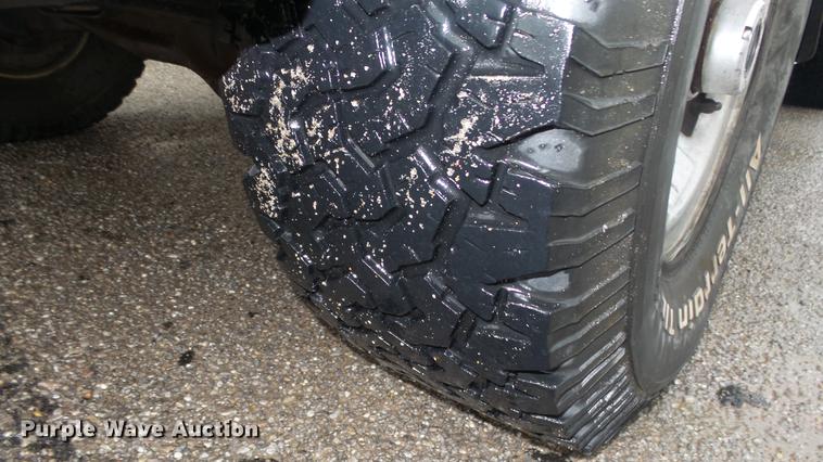 image for item DE7289 1995 Ford F150 pickup truck