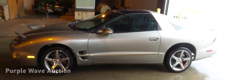 image for item DE7290 2000 Pontiac Firebird