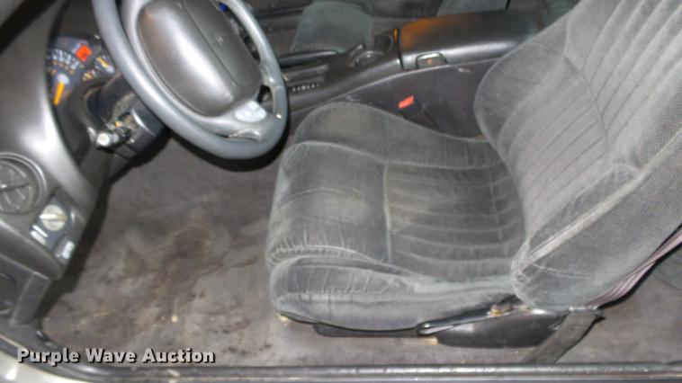 image for item DE7290 2000 Pontiac Firebird