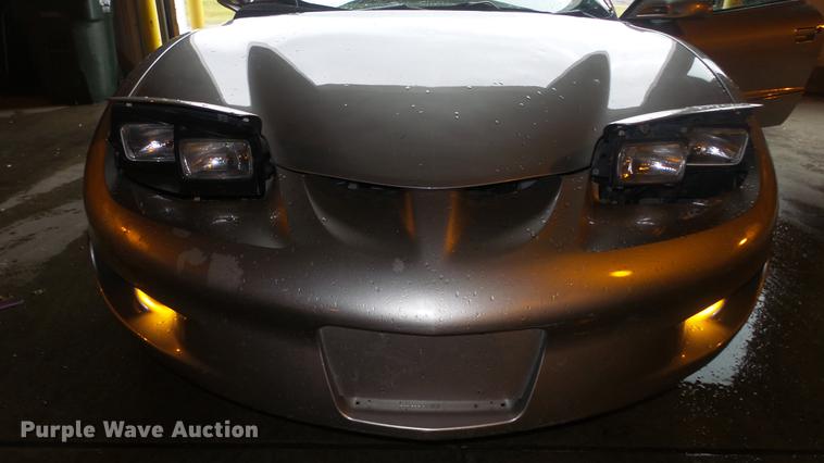 image for item DE7290 2000 Pontiac Firebird