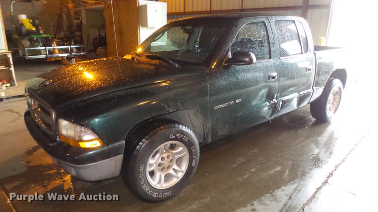 image for item DE7291 2001 Dodge Dakota Quad Cab pickup truck