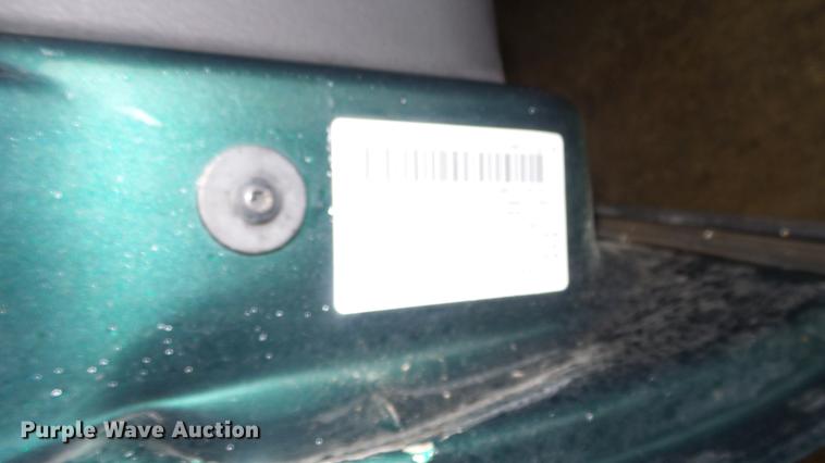 image for item DE7291 2001 Dodge Dakota Quad Cab pickup truck