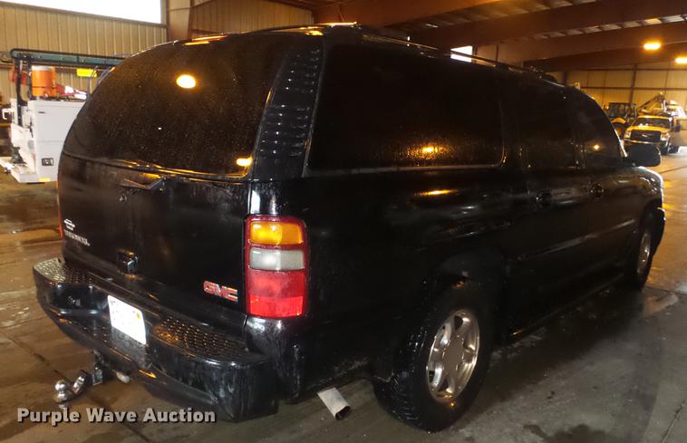 image for item DE7292 2003 GMC Yukon Denali XL SUV