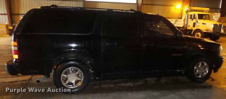 image for item DE7292 2003 GMC Yukon Denali XL SUV