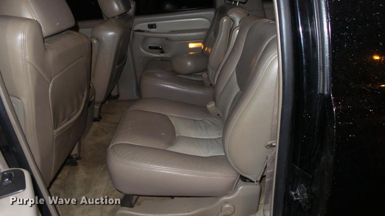 image for item DE7292 2003 GMC Yukon Denali XL SUV