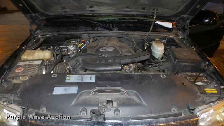 image for item DE7292 2003 GMC Yukon Denali XL SUV