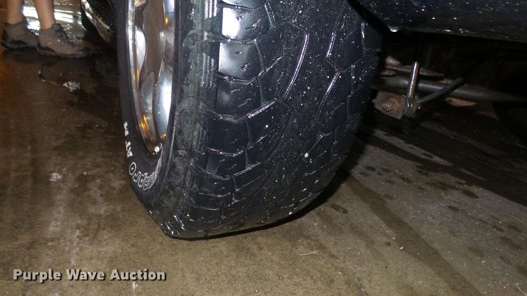 image for item DE7292 2003 GMC Yukon Denali XL SUV