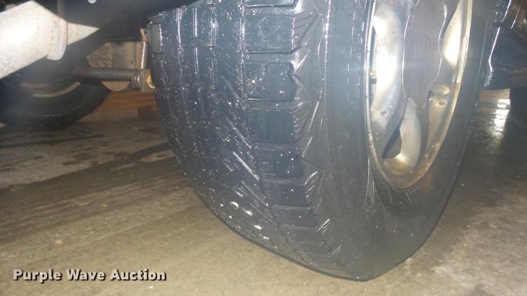 image for item DE7292 2003 GMC Yukon Denali XL SUV