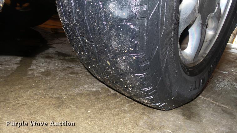 image for item DE7292 2003 GMC Yukon Denali XL SUV