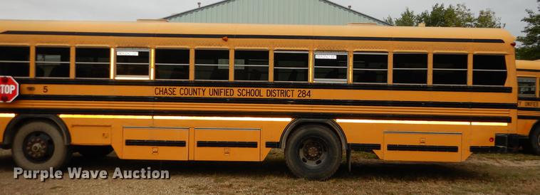 image for item DF1800 1996 Blue Bird TC2000 school bus