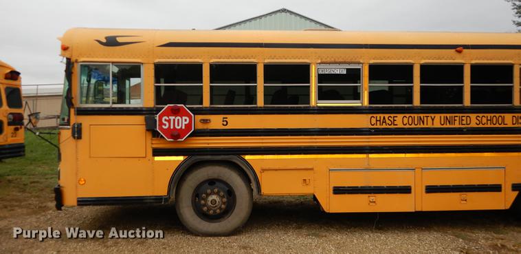 image for item DF1800 1996 Blue Bird TC2000 school bus