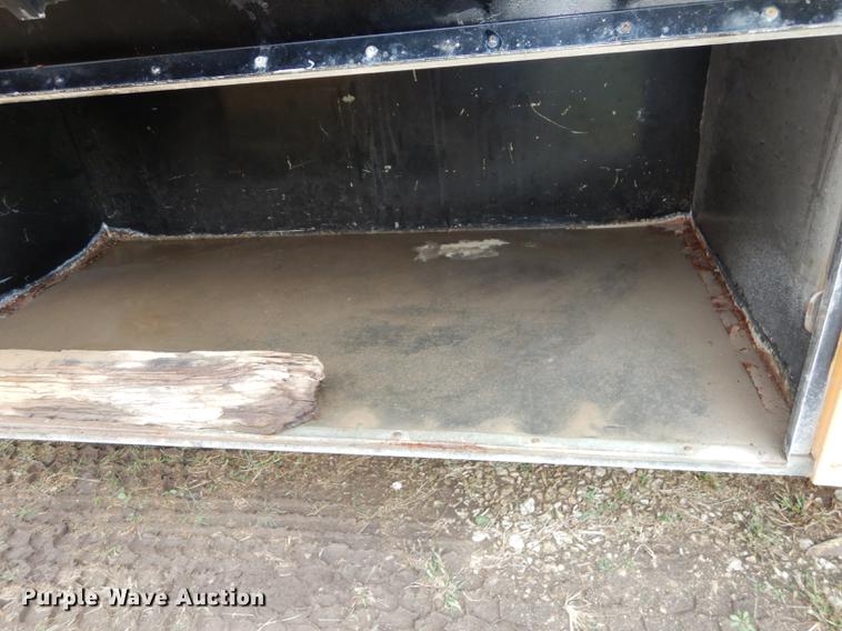 image for item DF1800 1996 Blue Bird TC2000 school bus