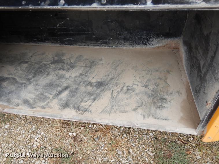 image for item DF1800 1996 Blue Bird TC2000 school bus