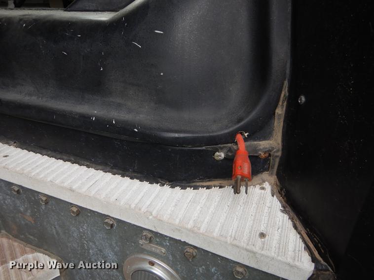 image for item DF1800 1996 Blue Bird TC2000 school bus