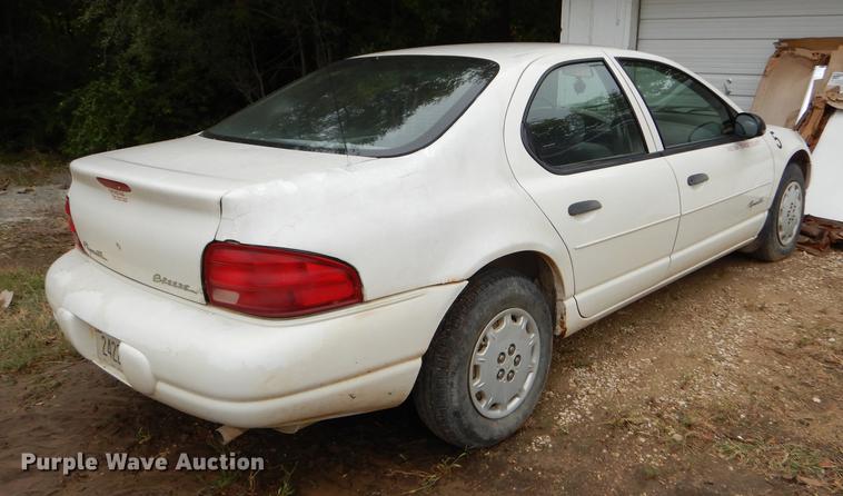 image for item DF1801 1999 Plymouth Breeze