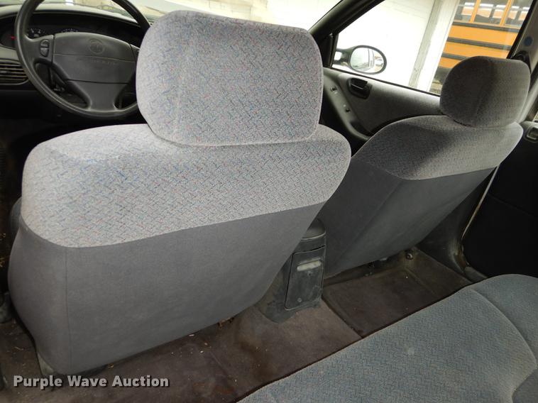 image for item DF1801 1999 Plymouth Breeze