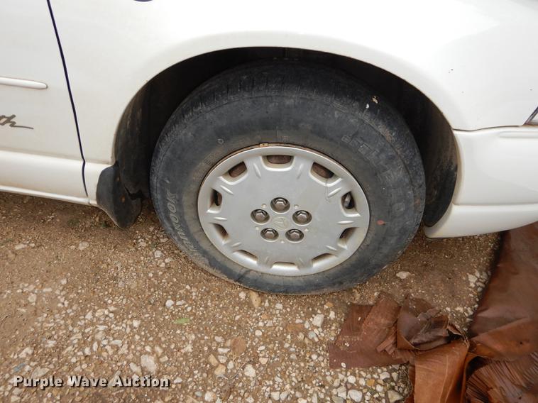 image for item DF1801 1999 Plymouth Breeze