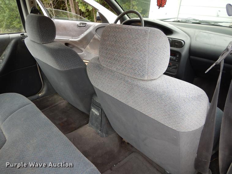 image for item DF1801 1999 Plymouth Breeze