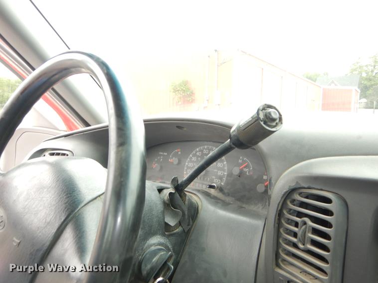 image for item DF1808 1998 Ford F150 XL pickup truck